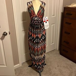 R&M Richards beautiful sleeveless long tropical dress with beaded belt sz new